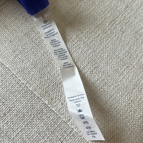 Lululemon Bright Blue Power Y Tank - Picture 5 of 5